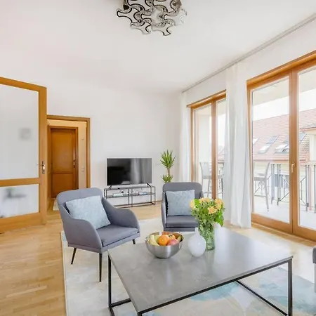 Apartment Dream With Grand Terrace In The Center *